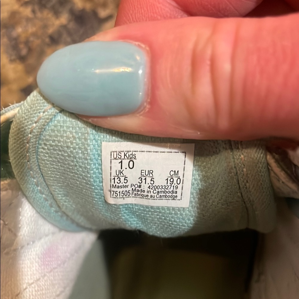 Vans Green Canvas Sneakers with Velcro Straps - Picture 6 of 6